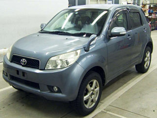 TOYOTA RUSH