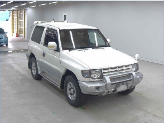 MITSUBISHI PAJERO