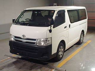 TOYOTA REGIUS ACE VAN
