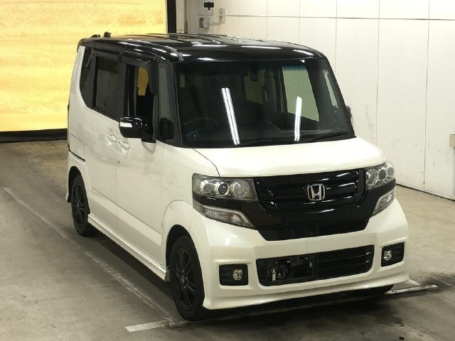 HONDA N-BOX